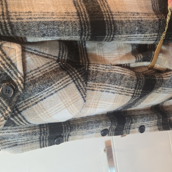 Thread & Supply Oversized Plaid Gingham Flannel Shacket Jacket Black Brown Small - Picture 5 of 10